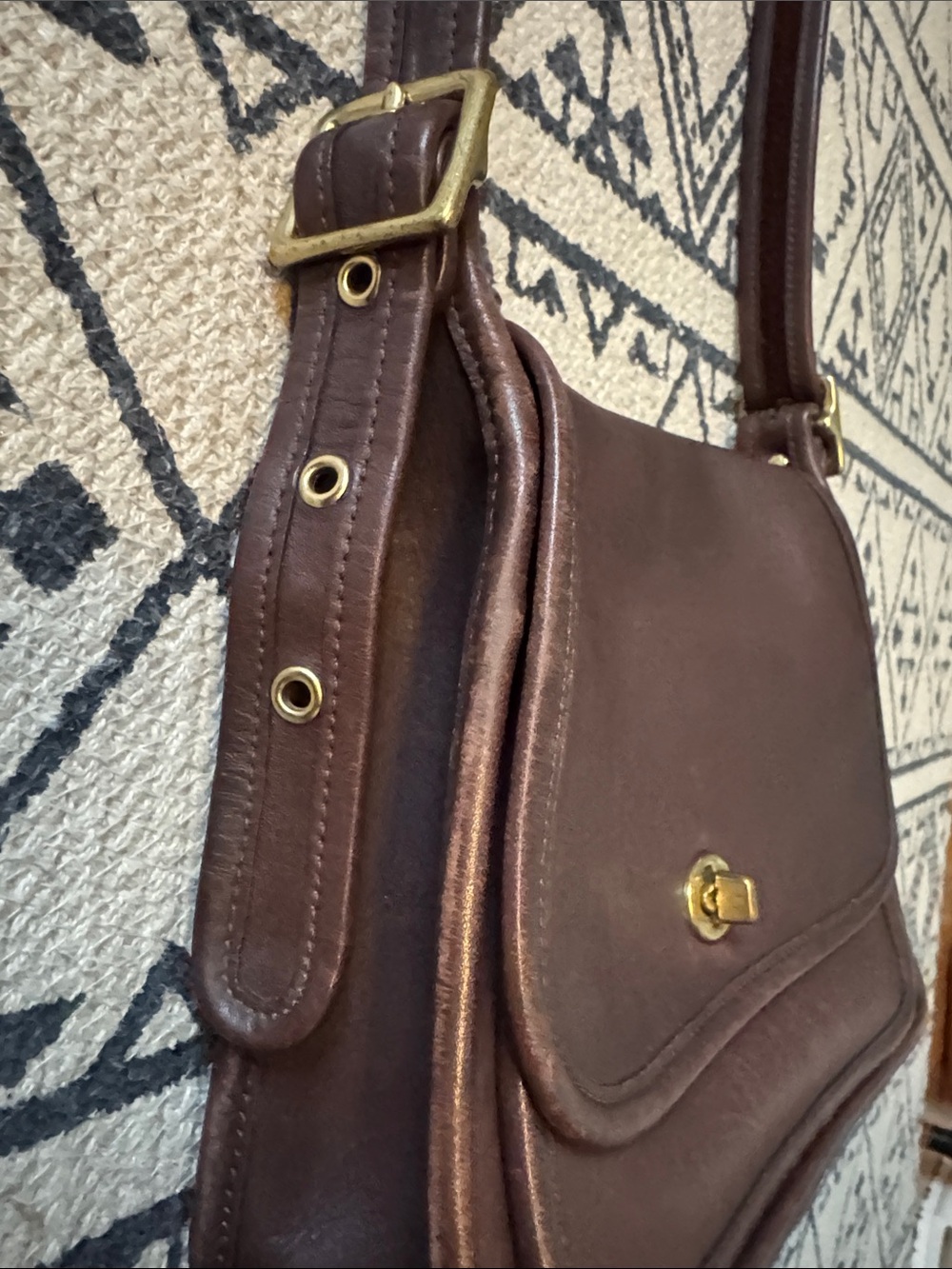 Vintage Coach Rambler's Legacy Bag (Style 9061) Mahogany Leather - Picture 2 of 16